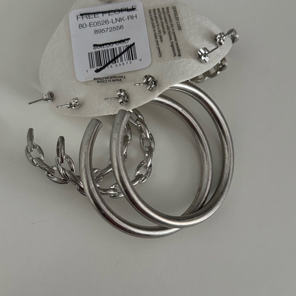 NWT Free People White Plated Plated Silver Hoop Earrings Set - Picture 5 of 5